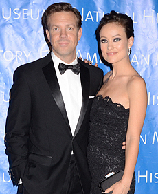 USA/CA/AUS/NZ ONLY Olivia Wilde and Jason Sudeikis attend the 2012 American Museum of Natural History Gala